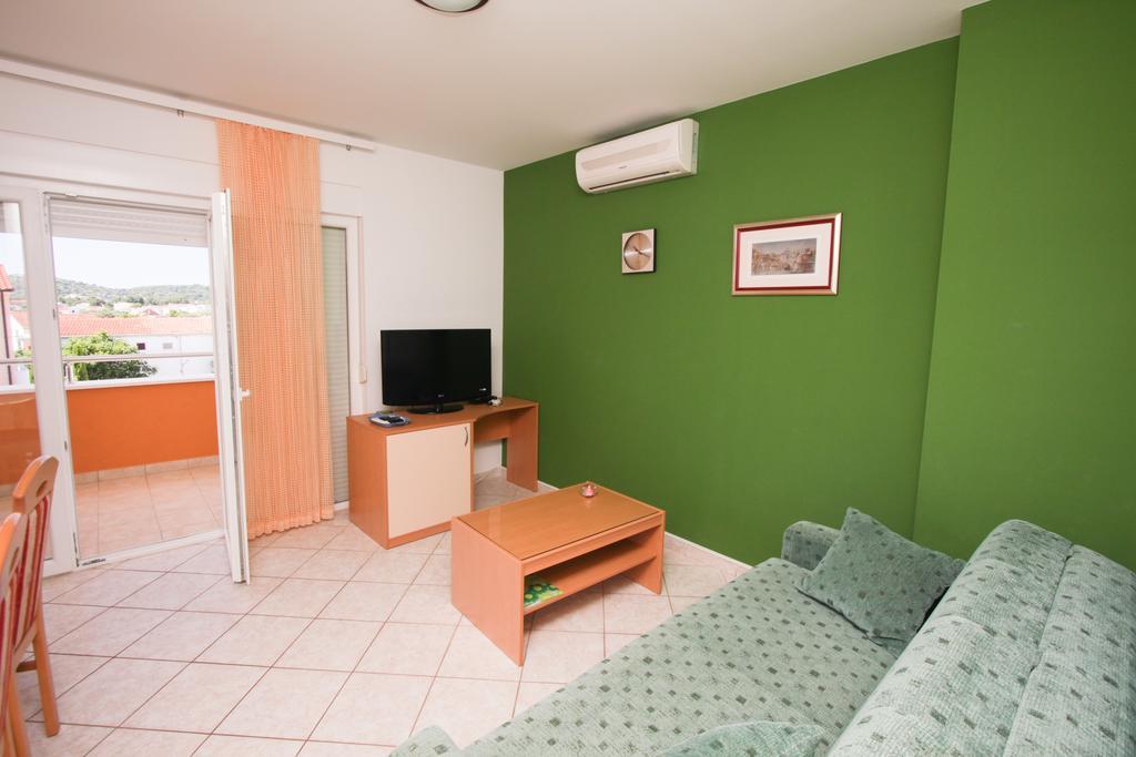 Apartments Spirito Rogoznica Kültér fotó