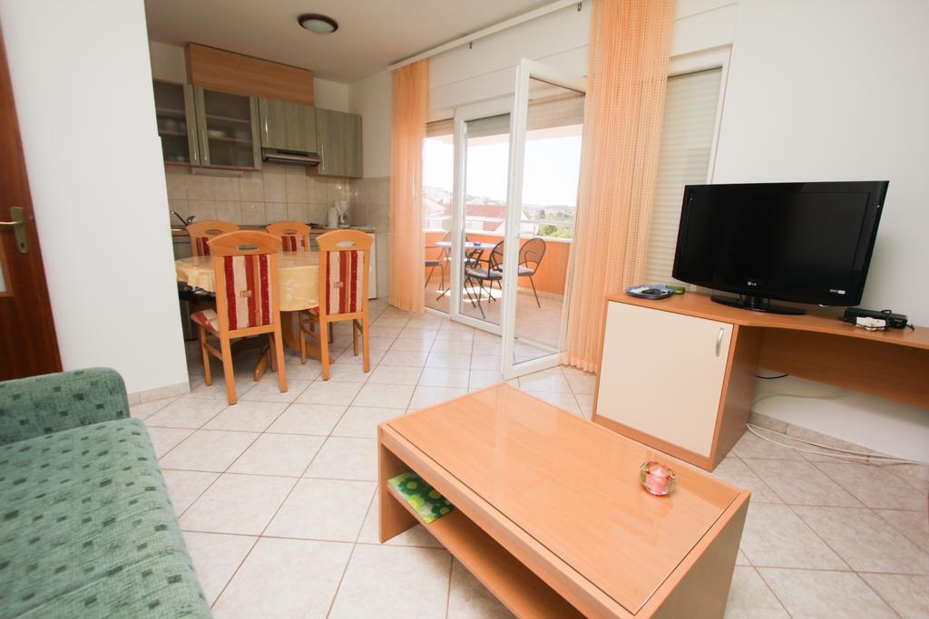 Apartments Spirito Rogoznica Kültér fotó